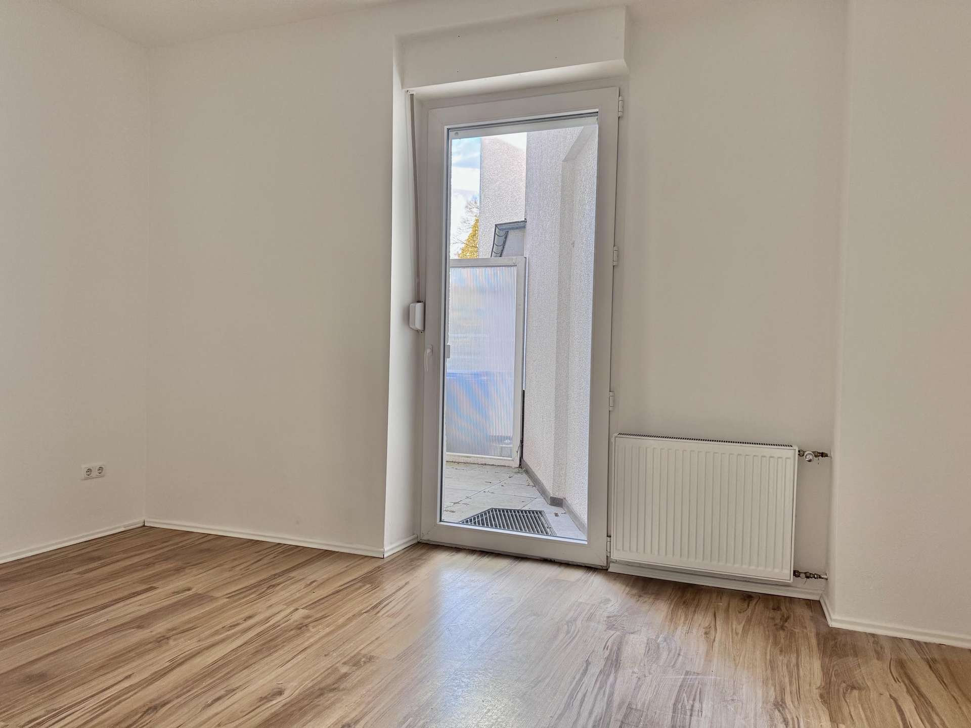 3 Wohnungen - modernisiert - solide Kapitalanlage